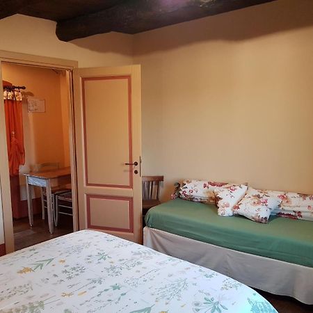 B&B La Cascina Di Monia E Mario Borgo Ticino Eksteriør bilde