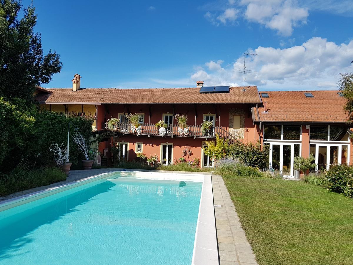 B&B La Cascina Di Monia E Mario Borgo Ticino Eksteriør bilde