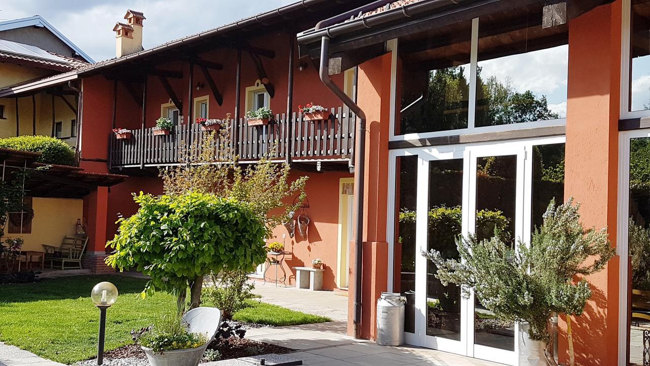 B&B La Cascina Di Monia E Mario Borgo Ticino Eksteriør bilde
