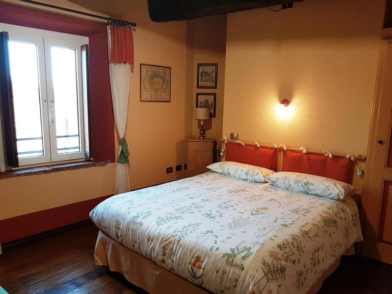B&B La Cascina Di Monia E Mario Borgo Ticino Eksteriør bilde