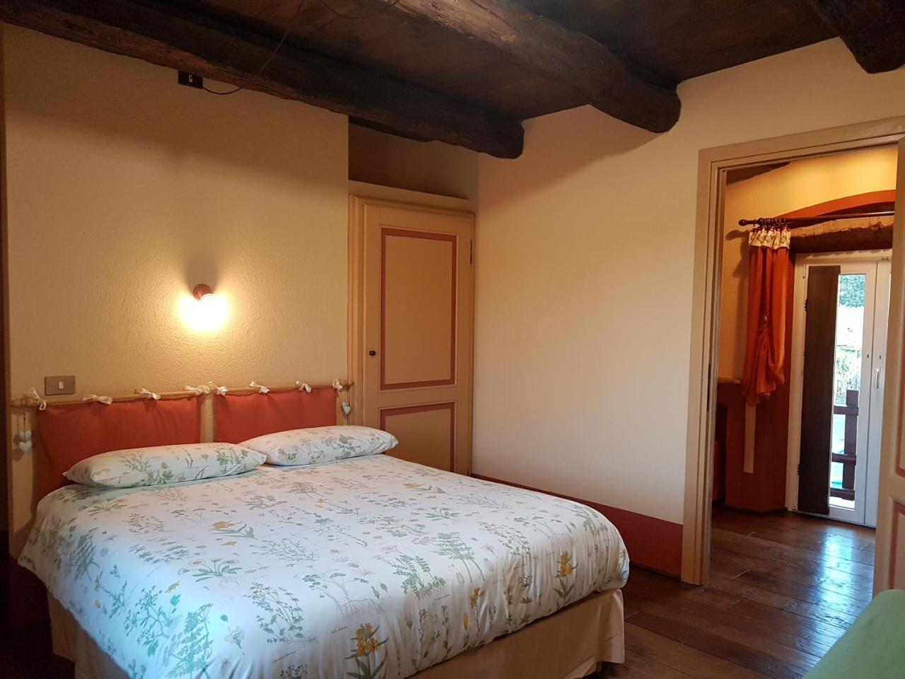 B&B La Cascina Di Monia E Mario Borgo Ticino Eksteriør bilde