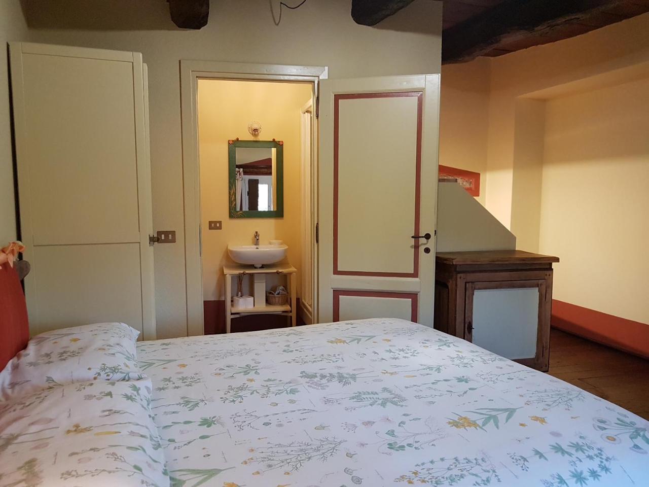 B&B La Cascina Di Monia E Mario Borgo Ticino Eksteriør bilde